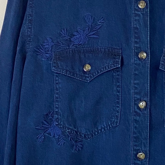 Harper Women’s Blue Western Embroidered Denim Button-Up Shirt - Picture 13 of 14
